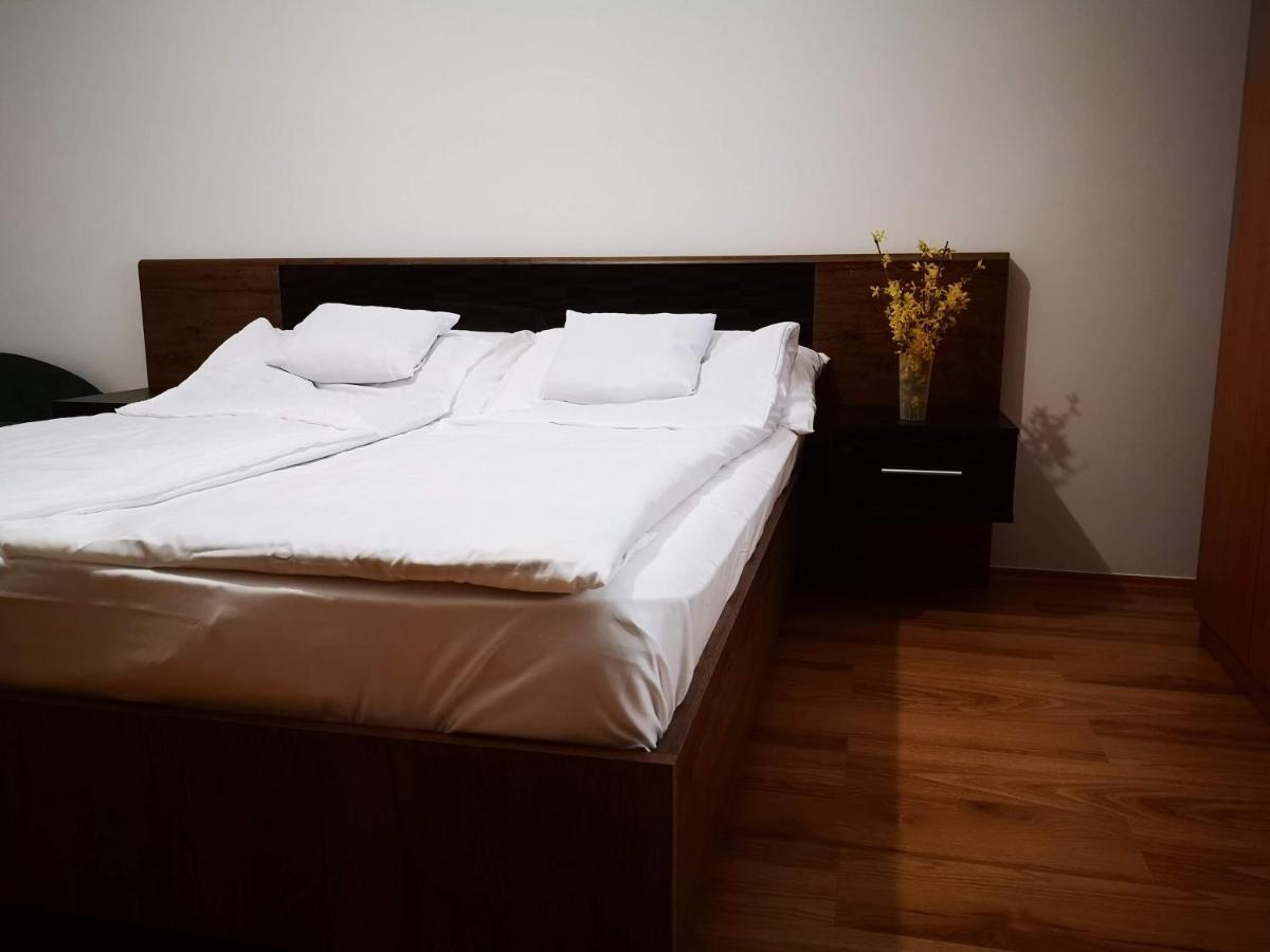 Relax Apartman Siofok-Sosto Buitenkant foto
