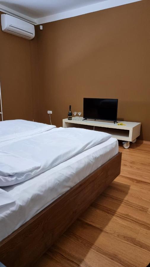 Relax Apartman Siofok-Sosto Buitenkant foto