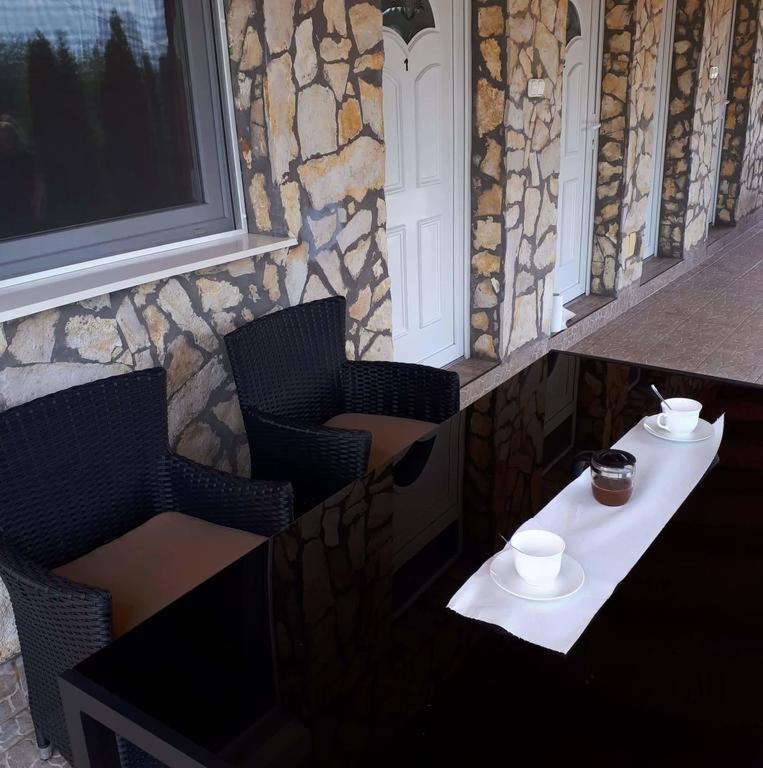 Relax Apartman Siofok-Sosto Buitenkant foto